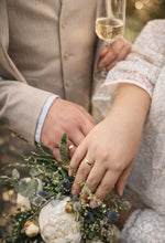 Lade das Bild in den Galerie-Viewer, Blumen für Feste