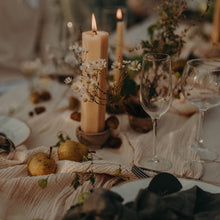 Lade das Bild in den Galerie-Viewer, Blühwein - Wein trifft Blumenfeld