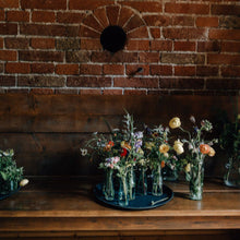 Lade das Bild in den Galerie-Viewer, Blumen für Feste und Feiern