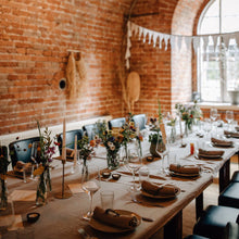 Lade das Bild in den Galerie-Viewer, Blumen für Feste und Feiern