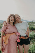 Lade das Bild in den Galerie-Viewer, Werkzeuggürtel - gefertigt von Laura Moser