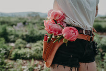 Lade das Bild in den Galerie-Viewer, Werkzeuggürtel - gefertigt von Laura Moser