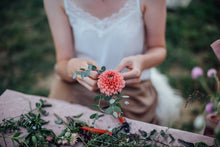 Lade das Bild in den Galerie-Viewer, DIY-Blumenkronen-Set
